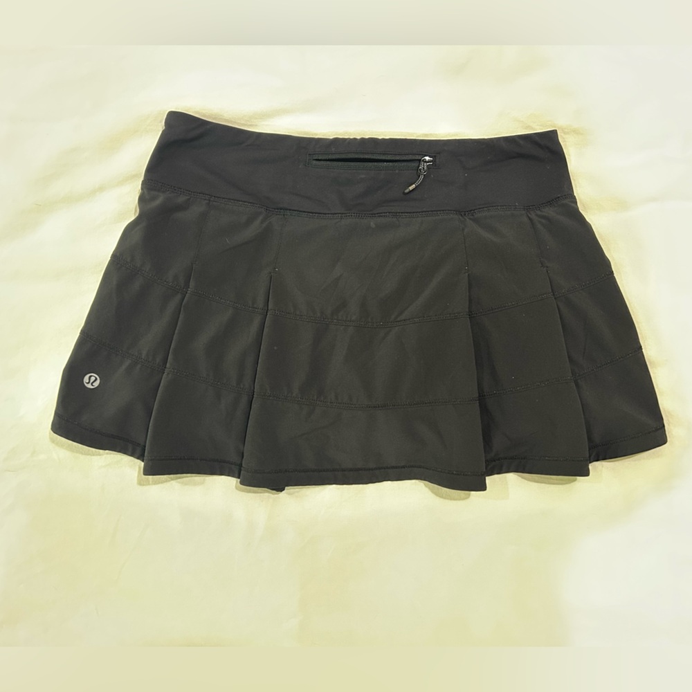 Lululemon Skirt size 6